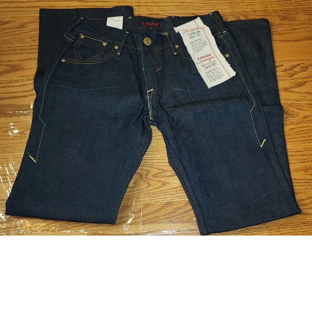 NEW Women's Levi's Red Superlow Boot Cut W30/32 Limited Edition Dark Jeans
